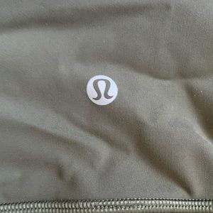 LULULEMON WORN ONCE ALL THE RIGHT PLACES